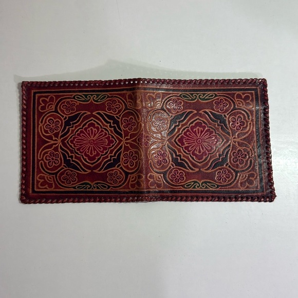 Vintage Floral Leather Wallet - Picture 2 of 8